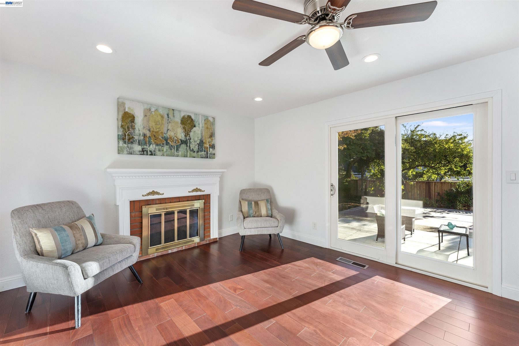 Great room with sliding doors to the yard